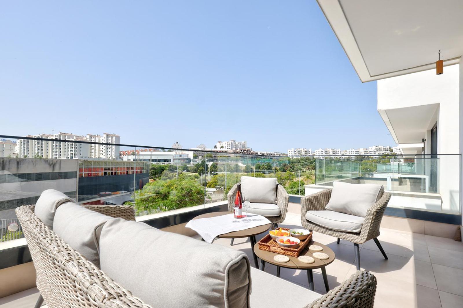 Estepona Place - Spacious Family City Apartment Екстер'єр фото